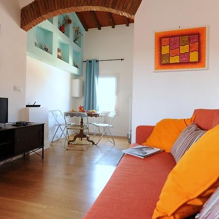 Acacia Firenze - Ciclamino Apartment Luaran gambar