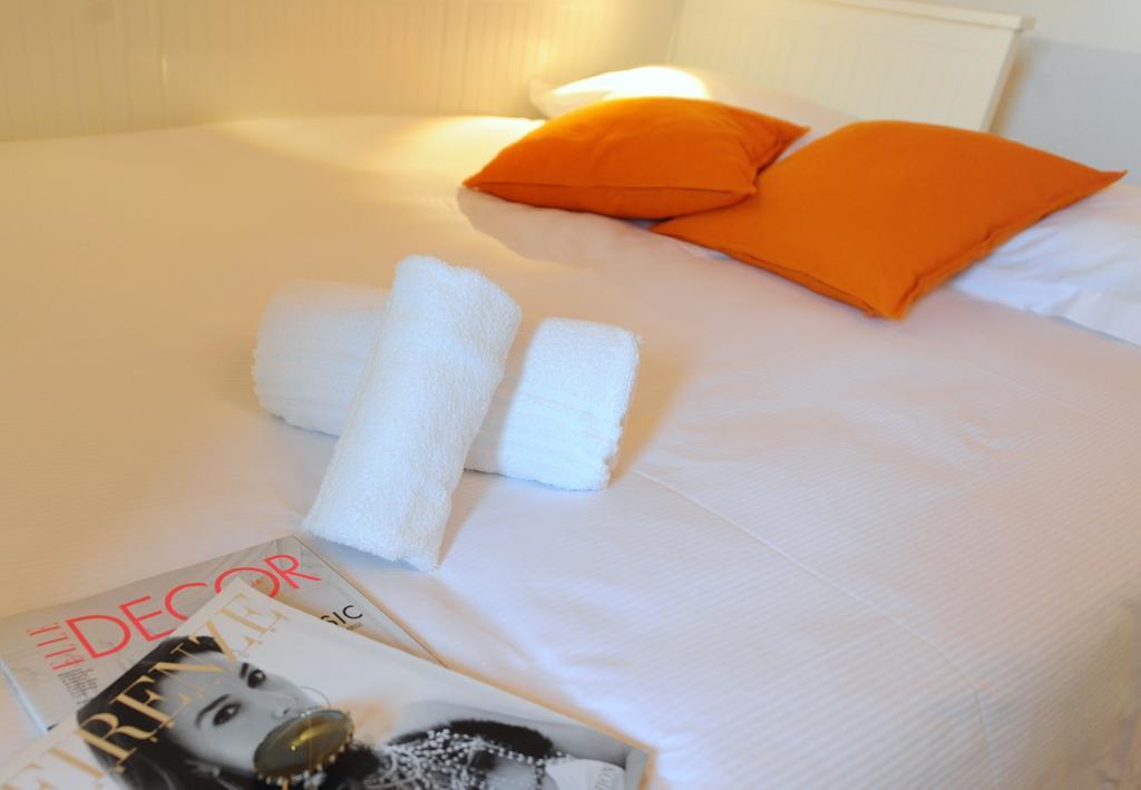 Acacia Firenze - Ciclamino Apartment Luaran gambar